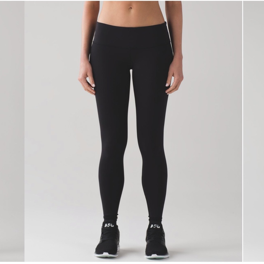 Lululemon Wunder Under Pants. Size 4.